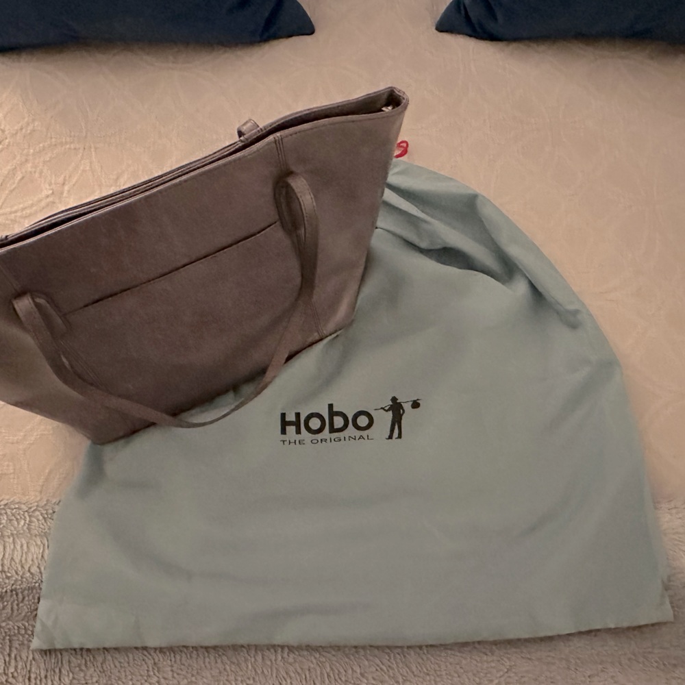 Excellent condition, with dust bag Hobo small tote style purse.